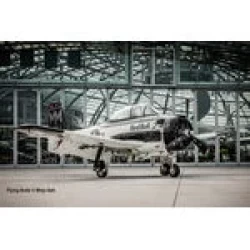 Cadeauset Flying Bulls T-28B Trojan Revell Modelbouwpakket Met Basisaccessoires